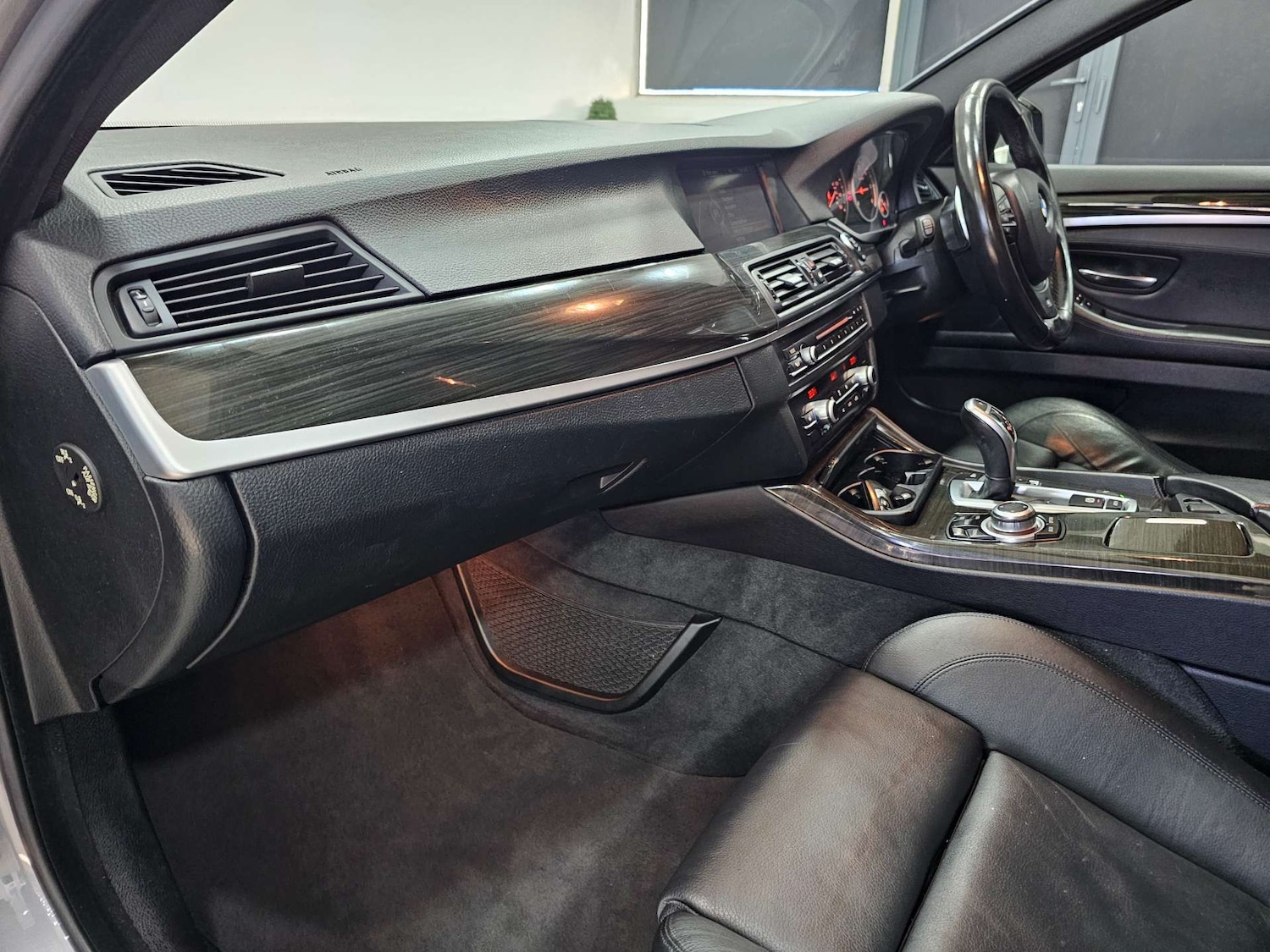 Used BMW 5 Series 2013 for sale - 76972413: Photo 93