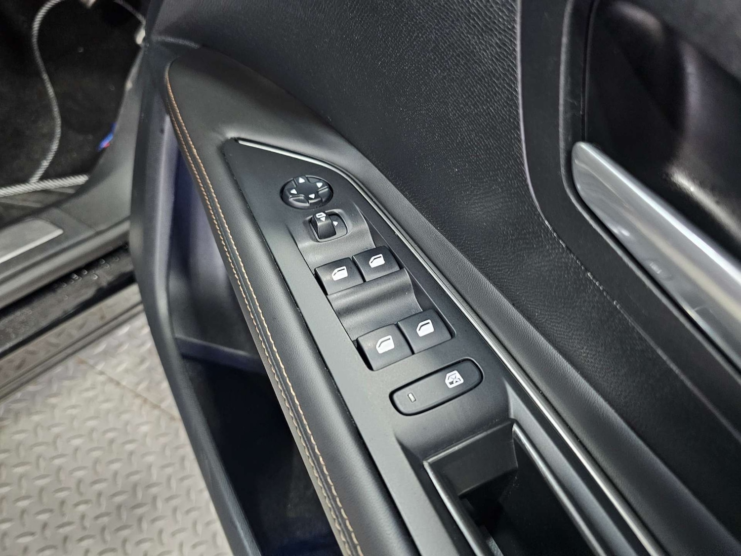 Used Peugeot 3008 2017 for sale - 77301749: Photo 46