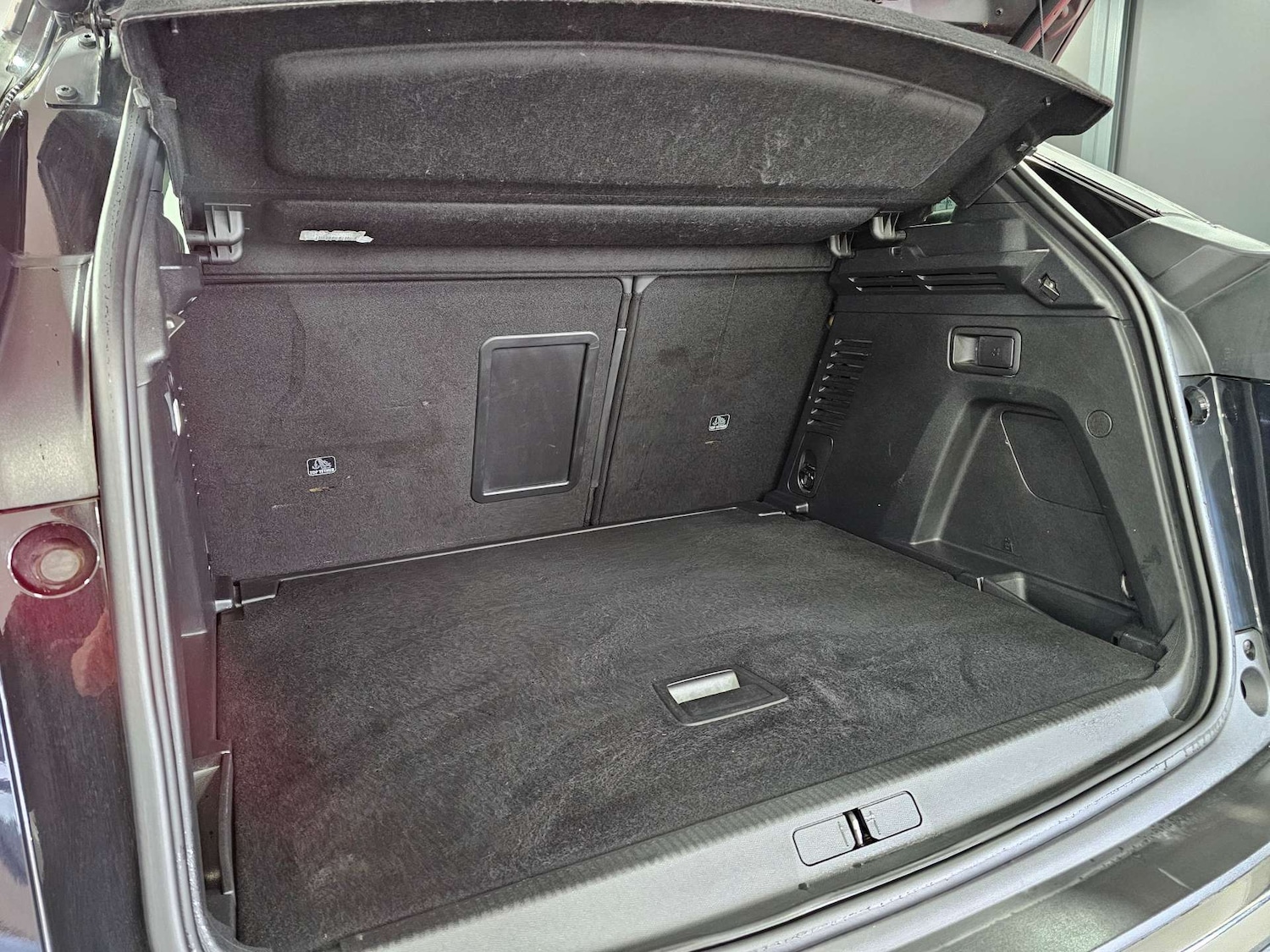 Used Peugeot 3008 2017 for sale - 77301749: Photo 95