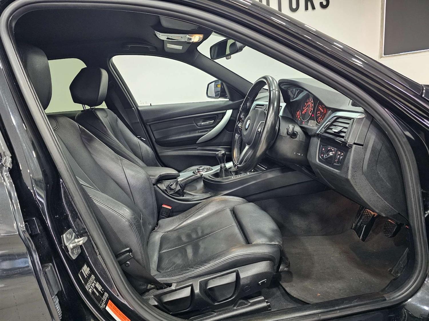 Used BMW 3 Series 2015 for sale - 76972419: Photo 3