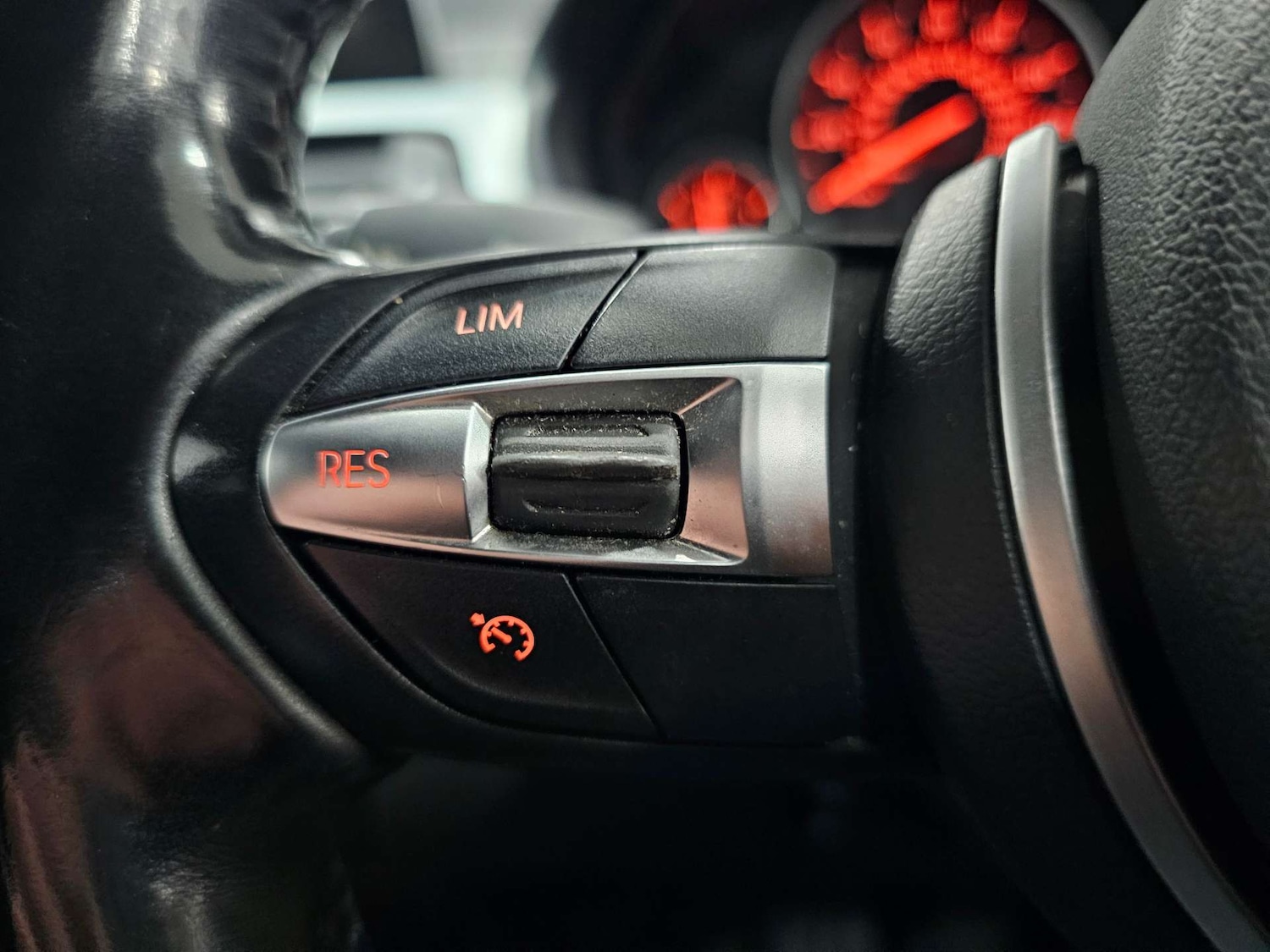 Used BMW 3 Series 2015 for sale - 76972419: Photo 37