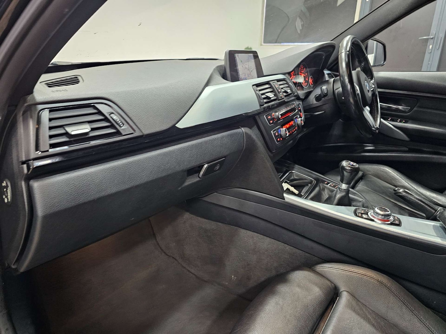 Used BMW 3 Series 2015 for sale - 76972419: Photo 87