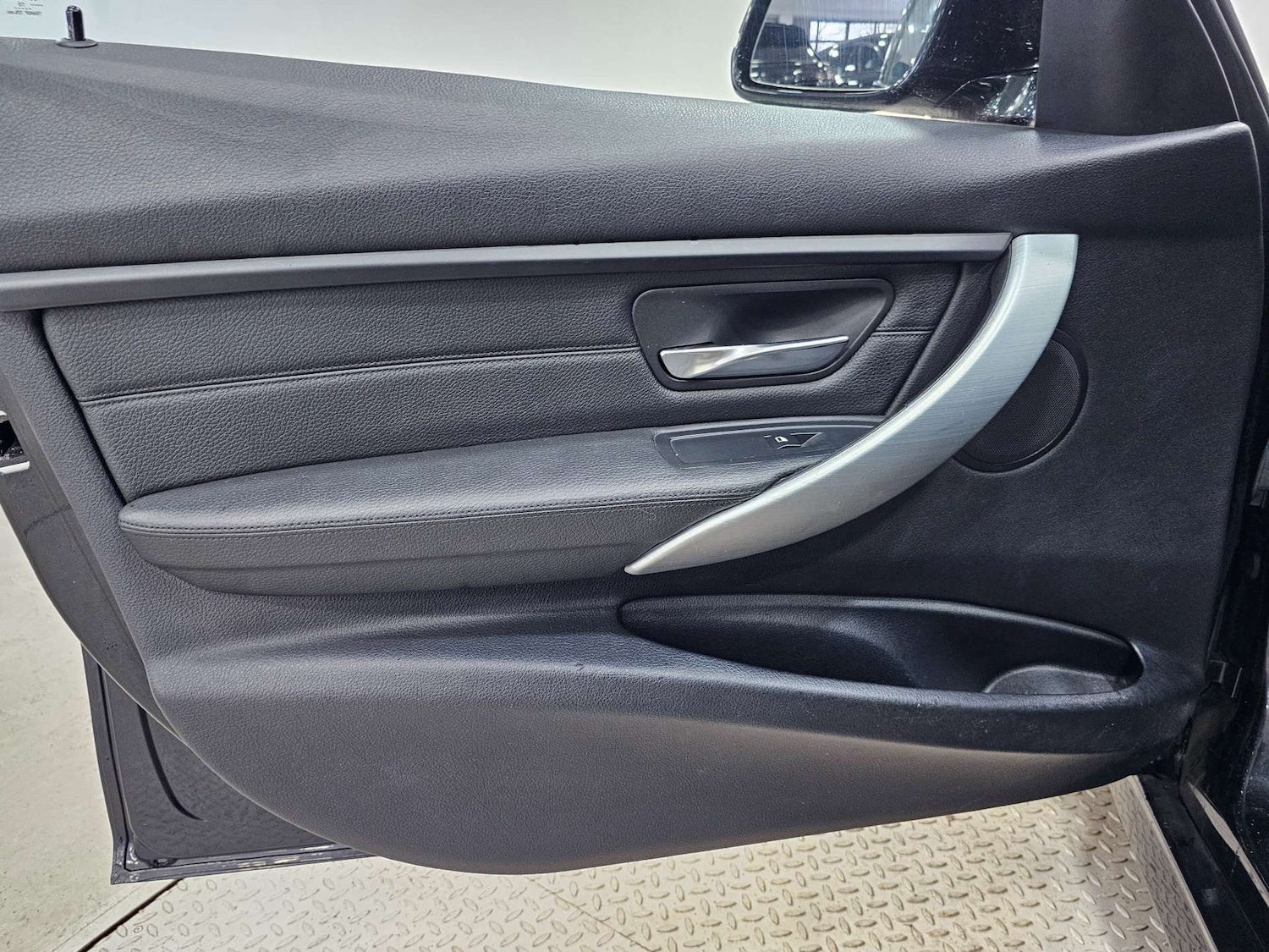 Used BMW 3 Series 2015 for sale - 76972419: Photo 96