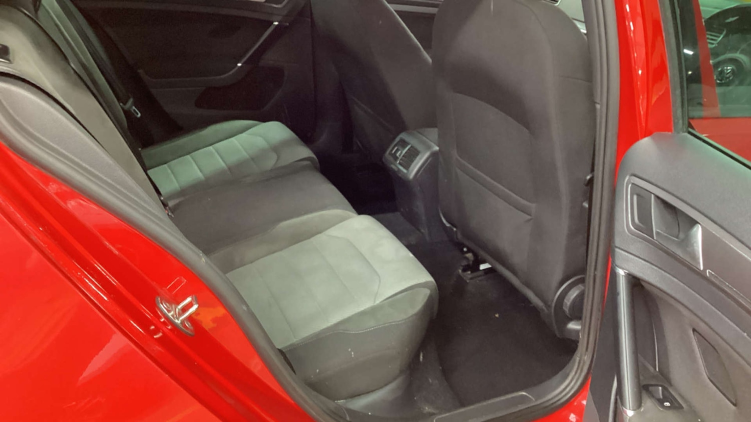 Used Volkswagen Golf 2016 for sale - 77693749: Photo 11