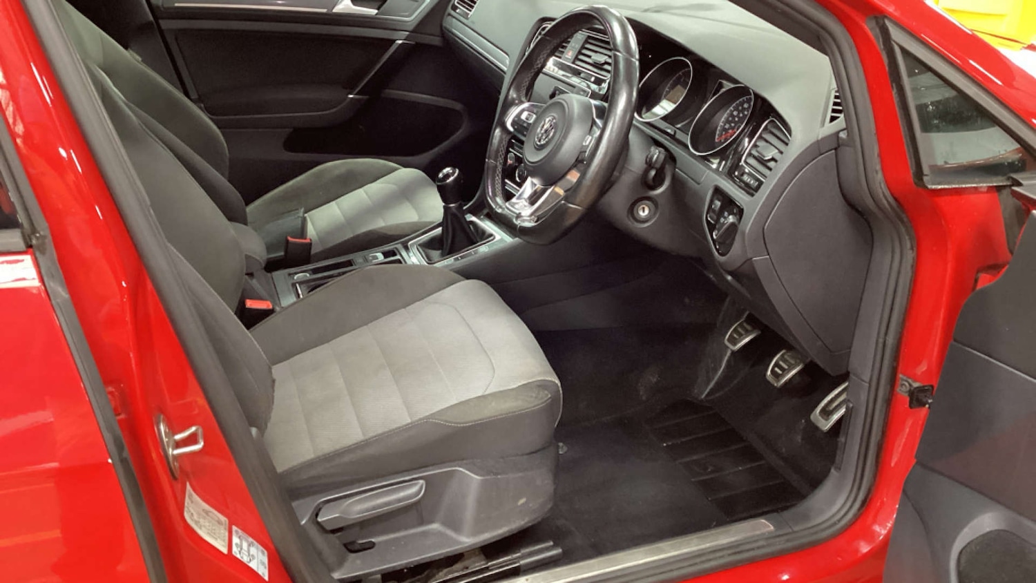 Used Volkswagen Golf 2016 for sale - 77693749: Photo 12