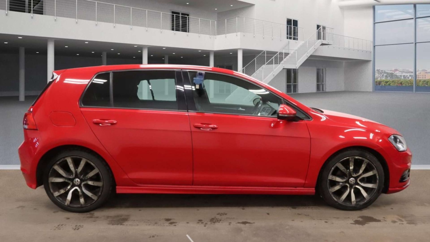 Used Volkswagen Golf 2016 for sale - 77693749: Photo 7