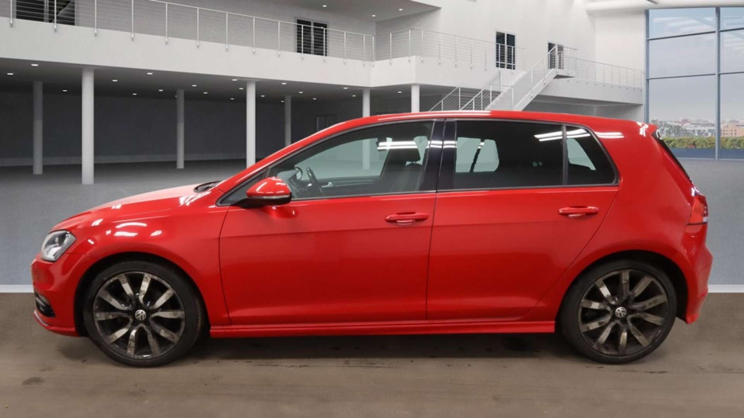 Used Volkswagen Golf 2016 for sale - 77693749: Photo 8