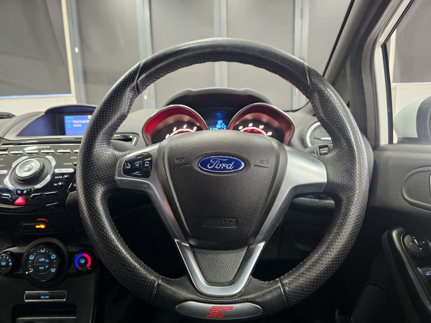 Used Ford Fiesta 2014 for sale - 77477838: Photo 10
