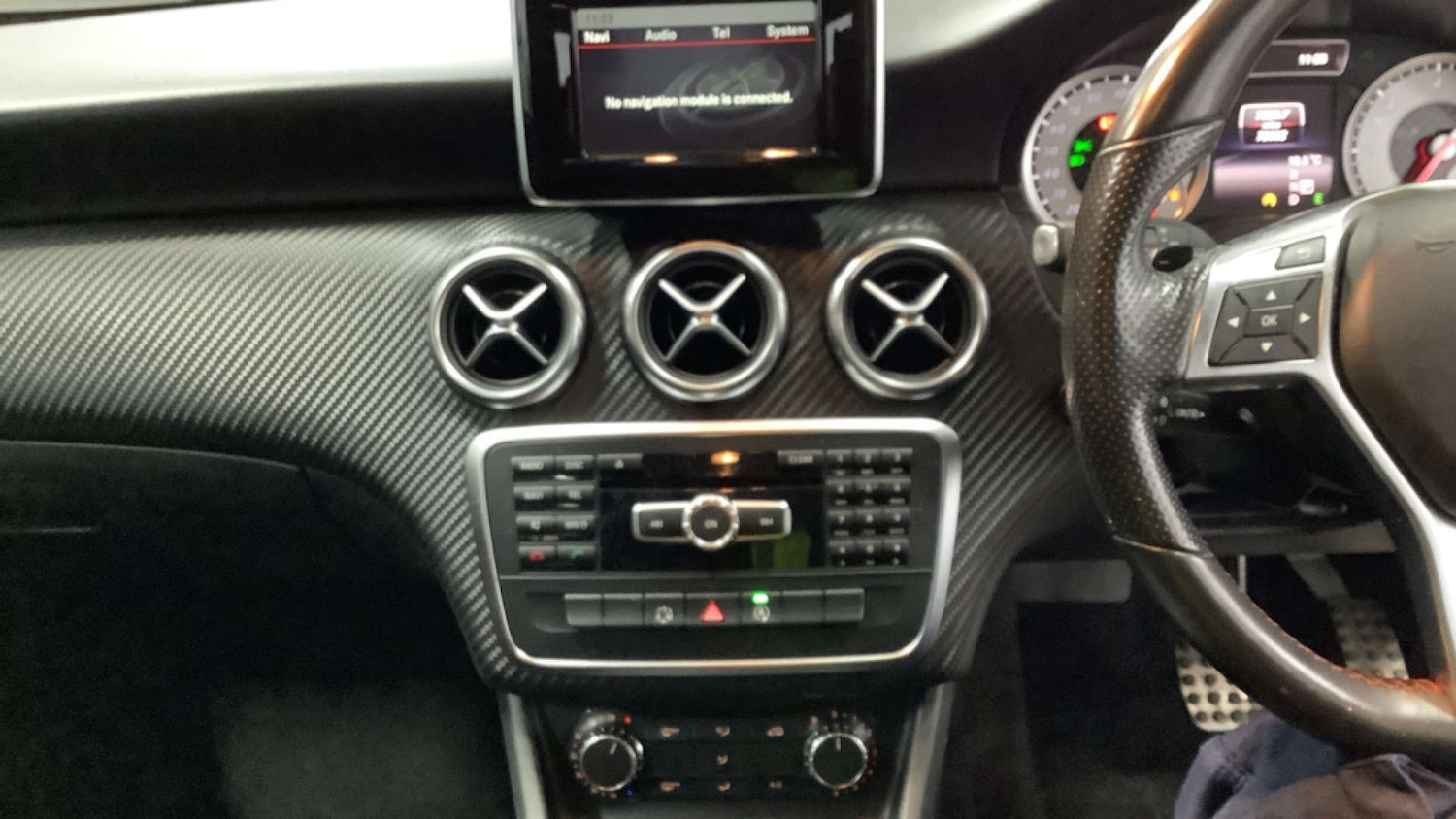 Used Mercedes-Benz A-Class 2015 for sale - 77022400: Photo 14