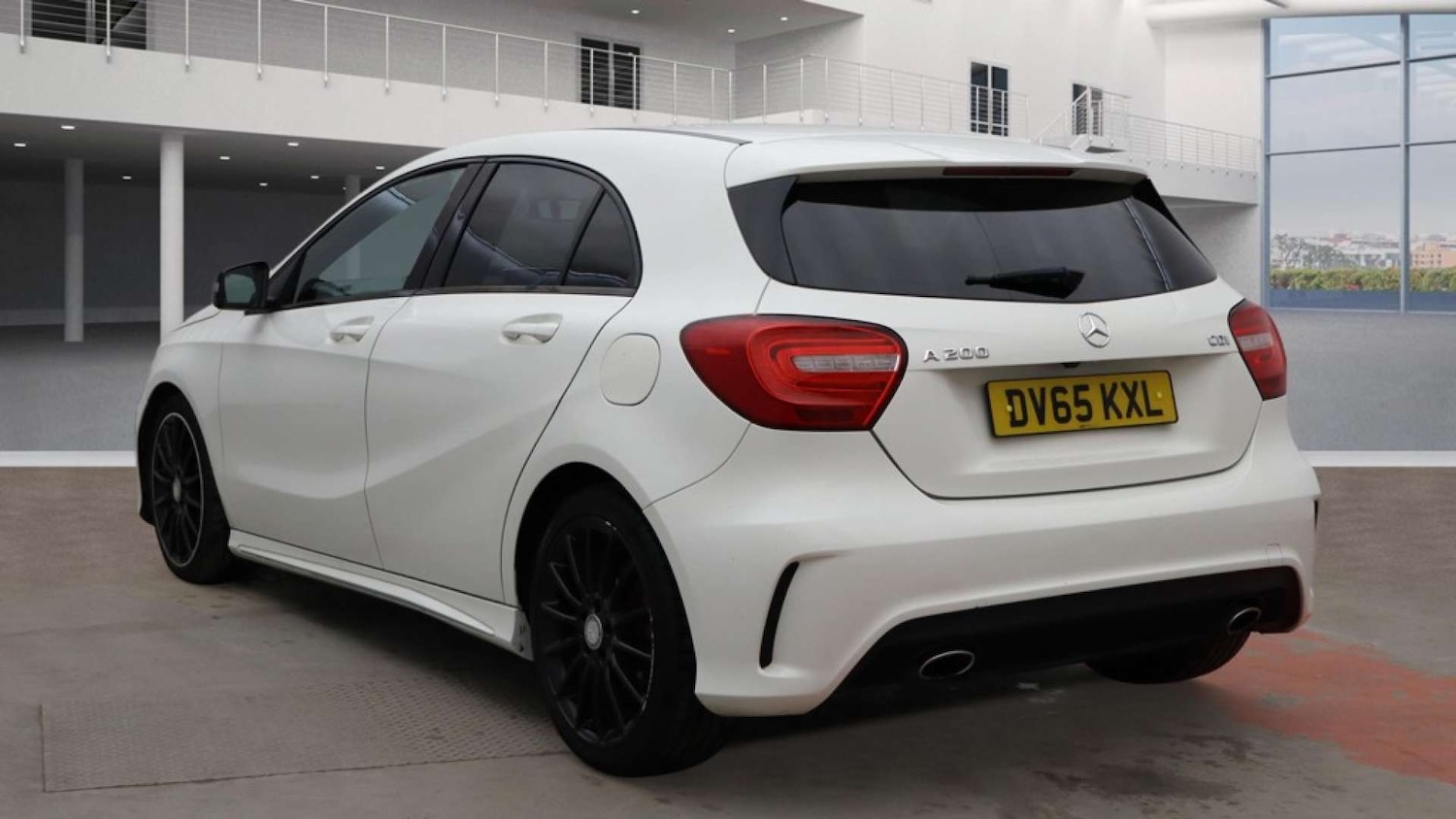 Used Mercedes-Benz A-Class 2015 for sale - 77022400: Photo 4