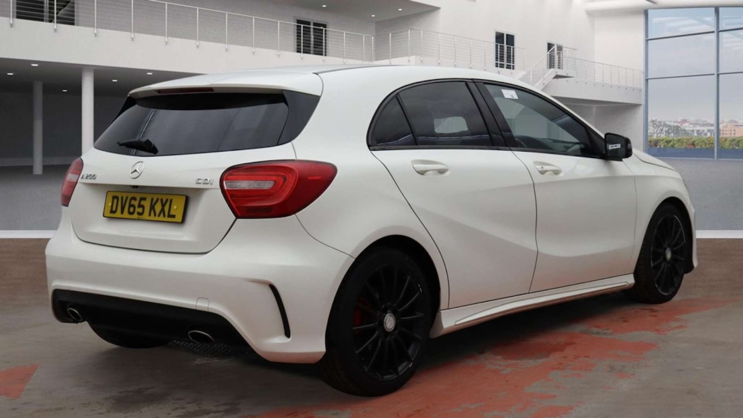 Used Mercedes-Benz A-Class 2015 for sale - 77022400: Photo 5