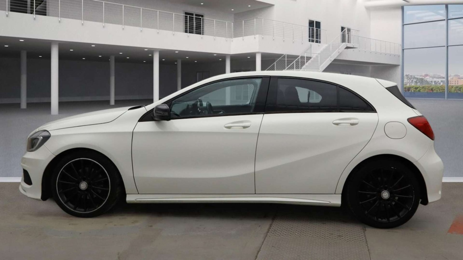 Used Mercedes-Benz A-Class 2015 for sale - 77022400: Photo 7
