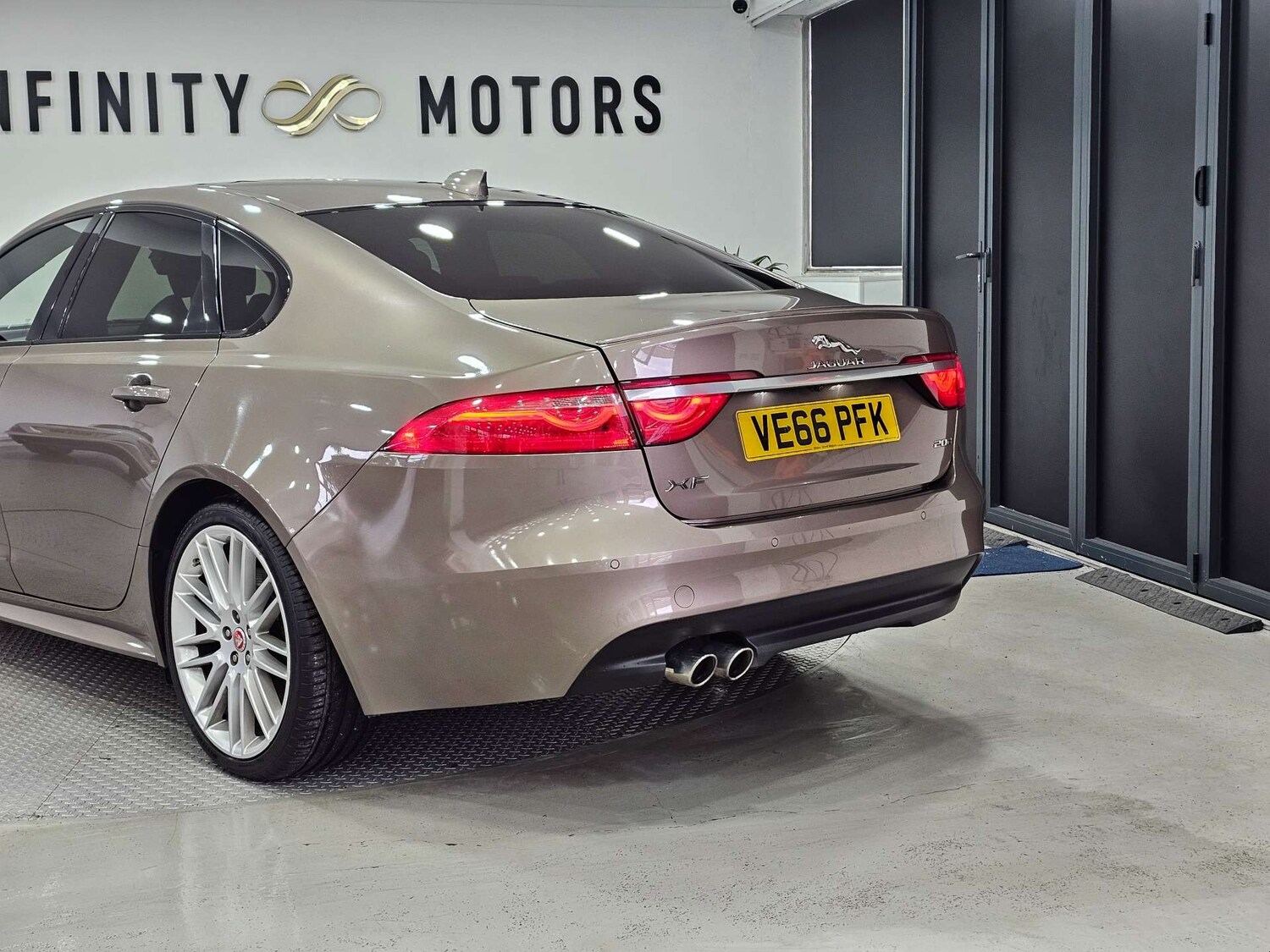 Used Jaguar XF 2016 for sale - 77420257: Photo 22