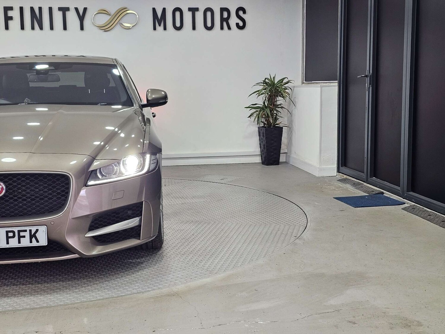 Used Jaguar XF 2016 for sale - 77420257: Photo 31