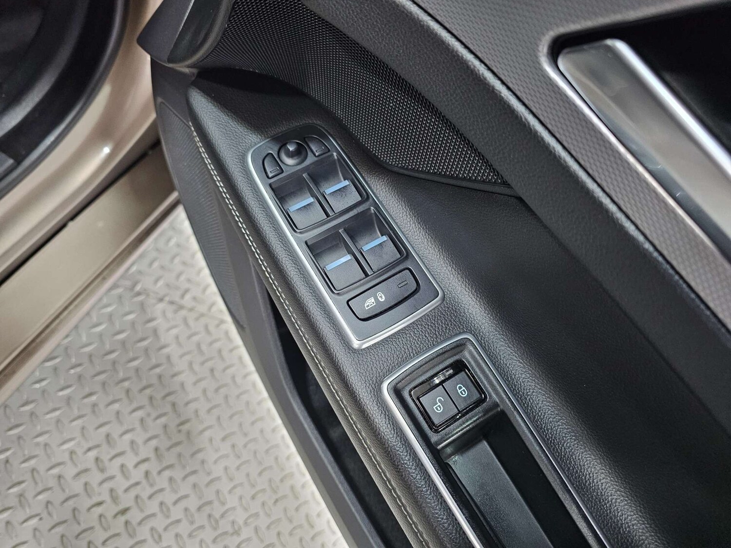 Used Jaguar XF 2016 for sale - 77420257: Photo 47