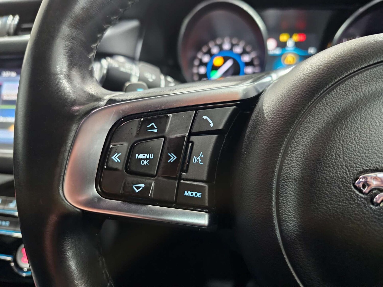 Used Jaguar XF 2016 for sale - 77420257: Photo 51