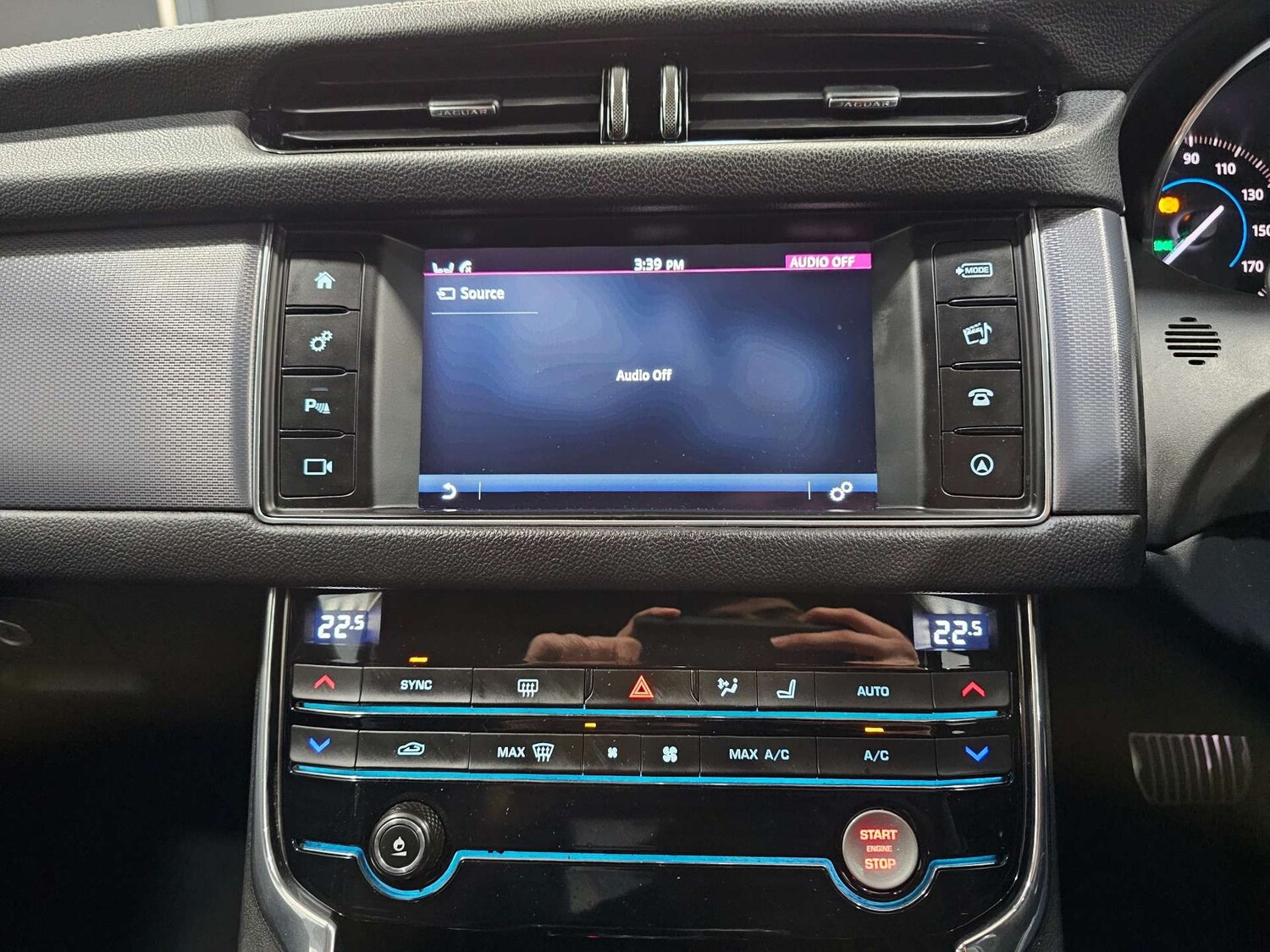 Used Jaguar XF 2016 for sale - 77420257: Photo 65