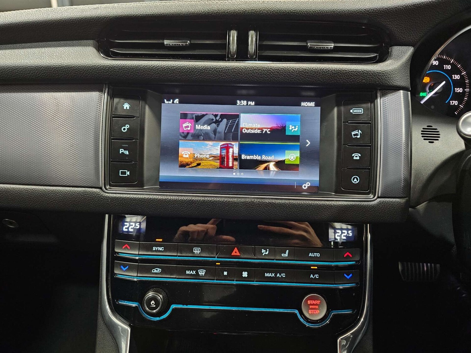 Used Jaguar XF 2016 for sale - 77420257: Photo 79