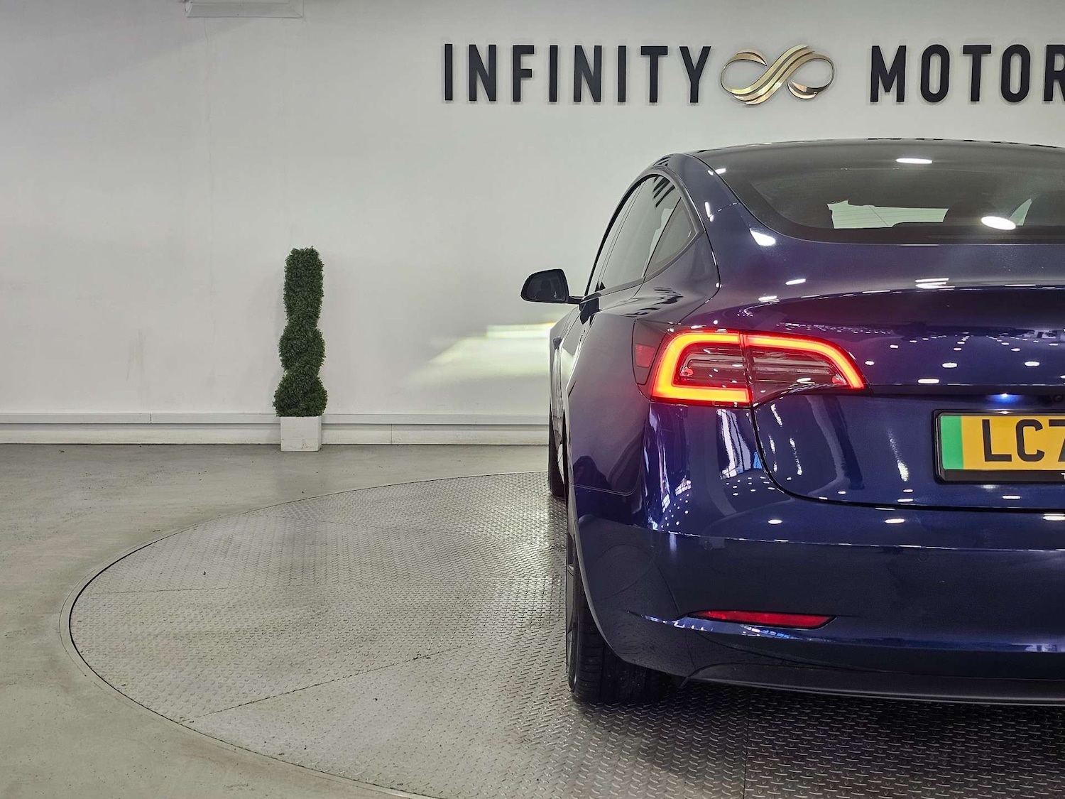 Used Tesla Model 3 2021 for sale - 76972344: Photo 21