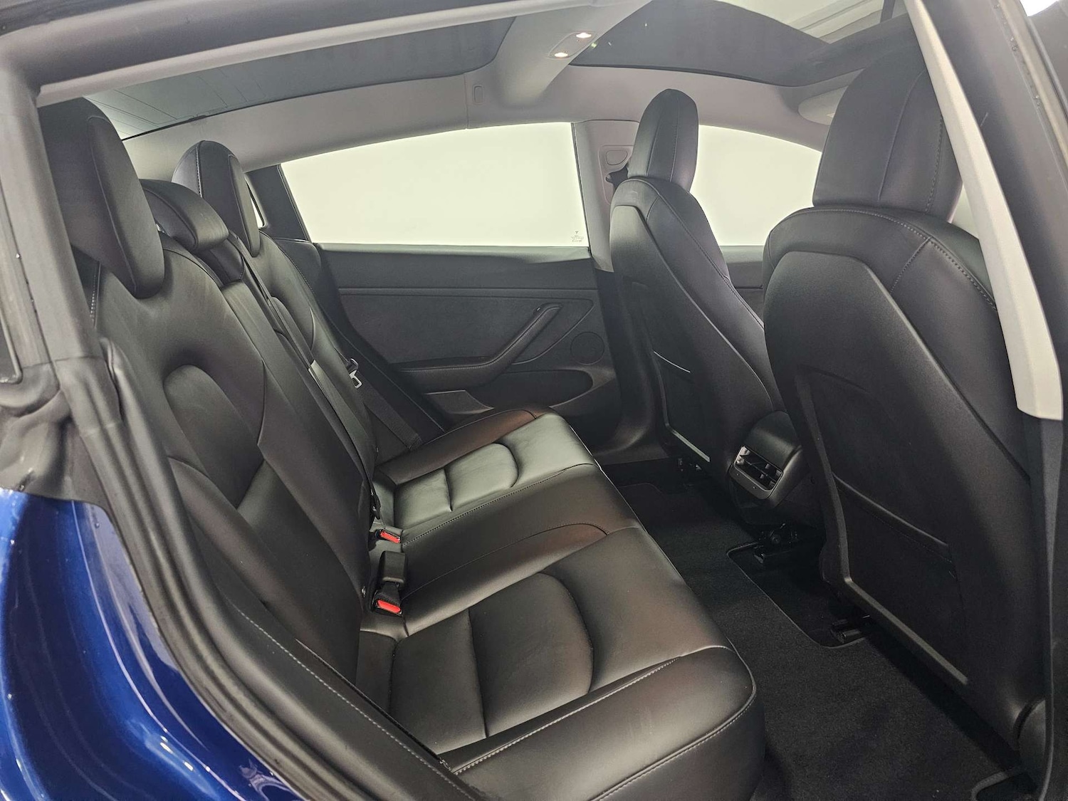 Used Tesla Model 3 2021 for sale - 76972344: Photo 49