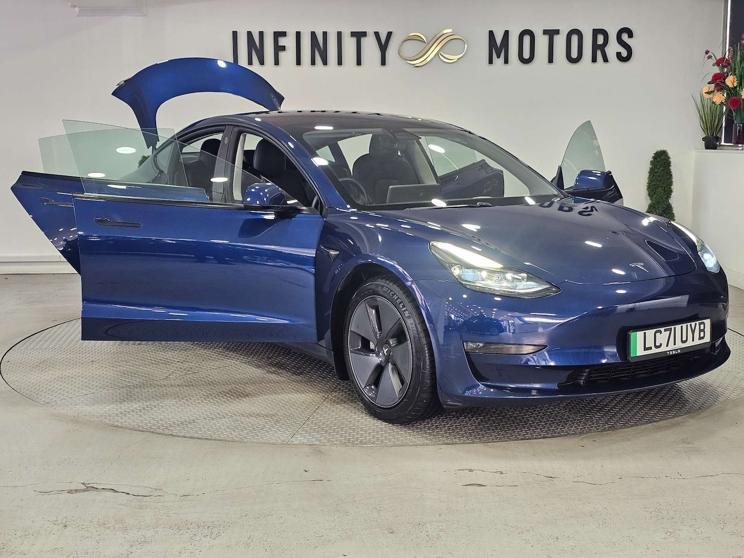 Used Tesla Model 3 2021 for sale - 76972344: Photo 60
