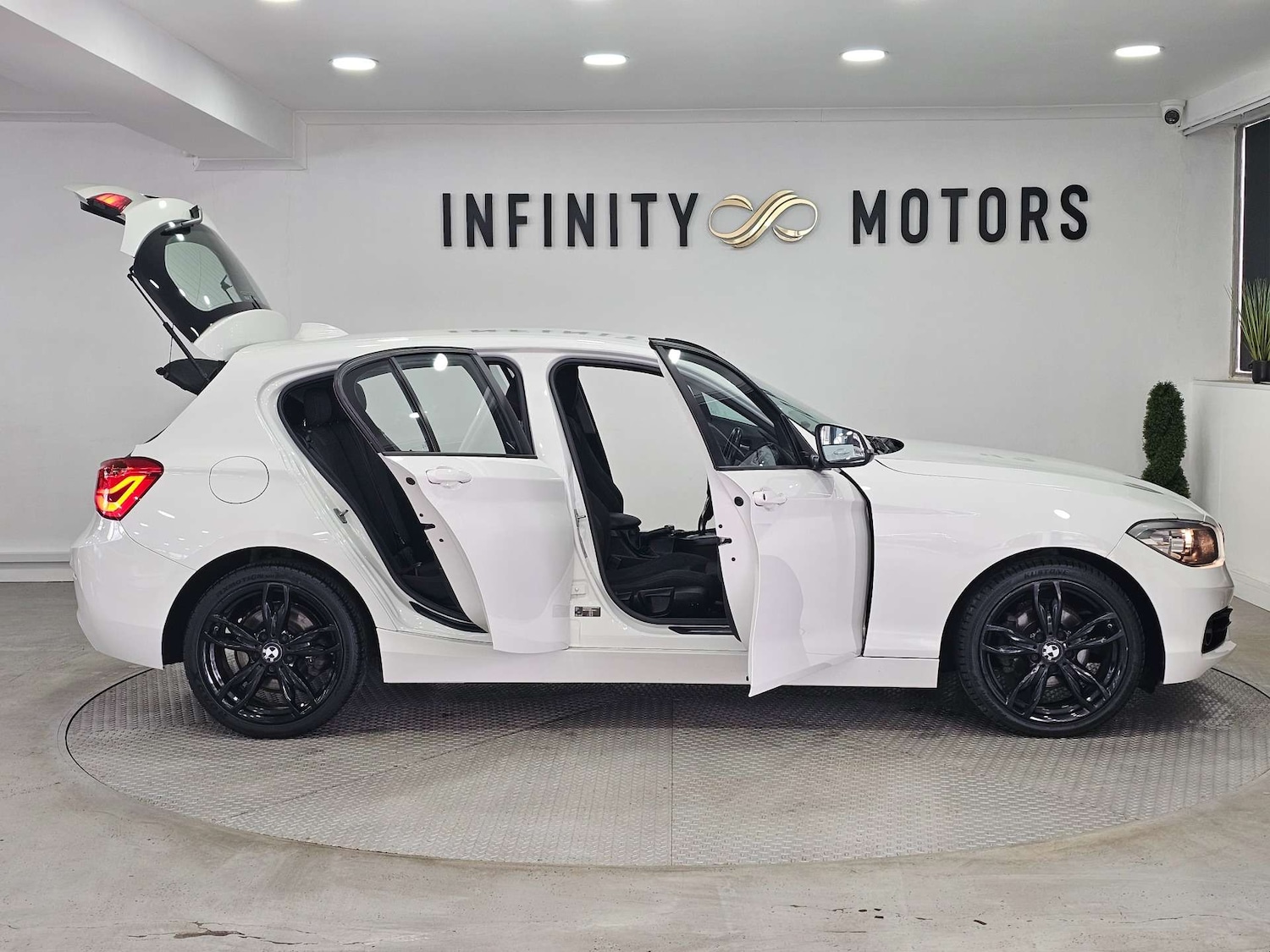 Used BMW 1 Series 2015 for sale - 77249270: Photo 31