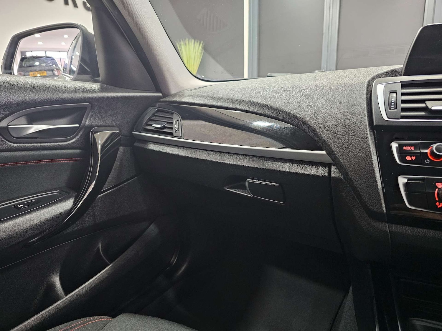 Used BMW 1 Series 2015 for sale - 77249270: Photo 76