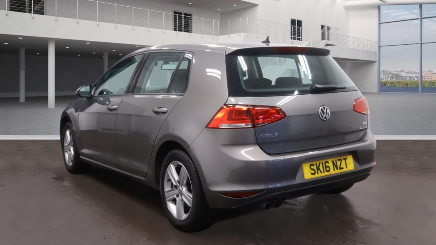 Used Volkswagen Golf 2016 for sale - 77148689: Photo 4