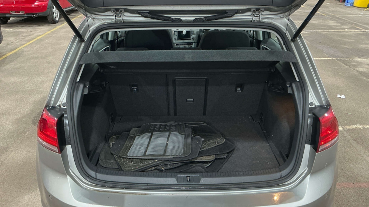 Used Volkswagen Golf 2016 for sale - 77700907: Photo 11