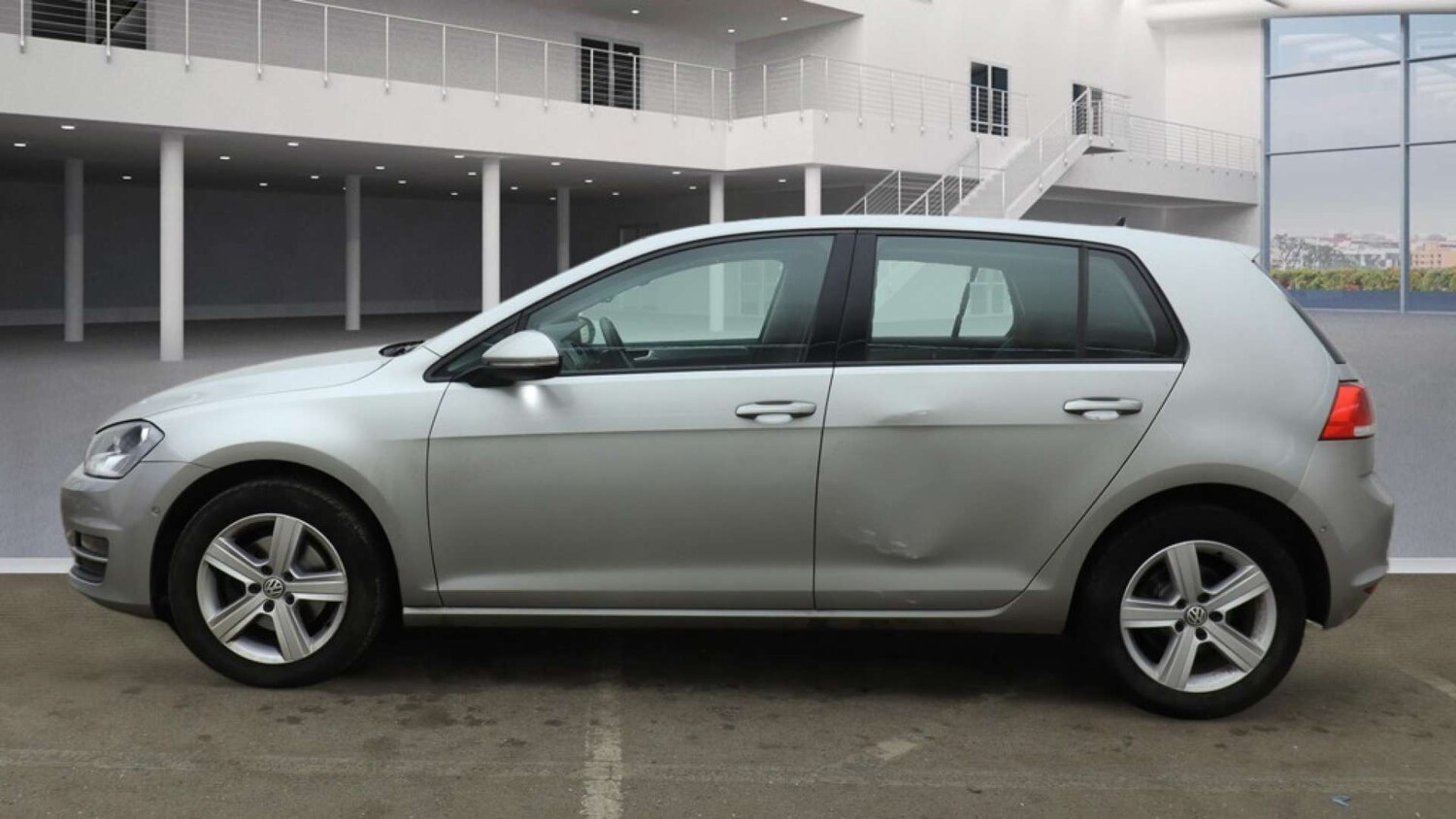 Used Volkswagen Golf 2016 for sale - 77700907: Photo 6