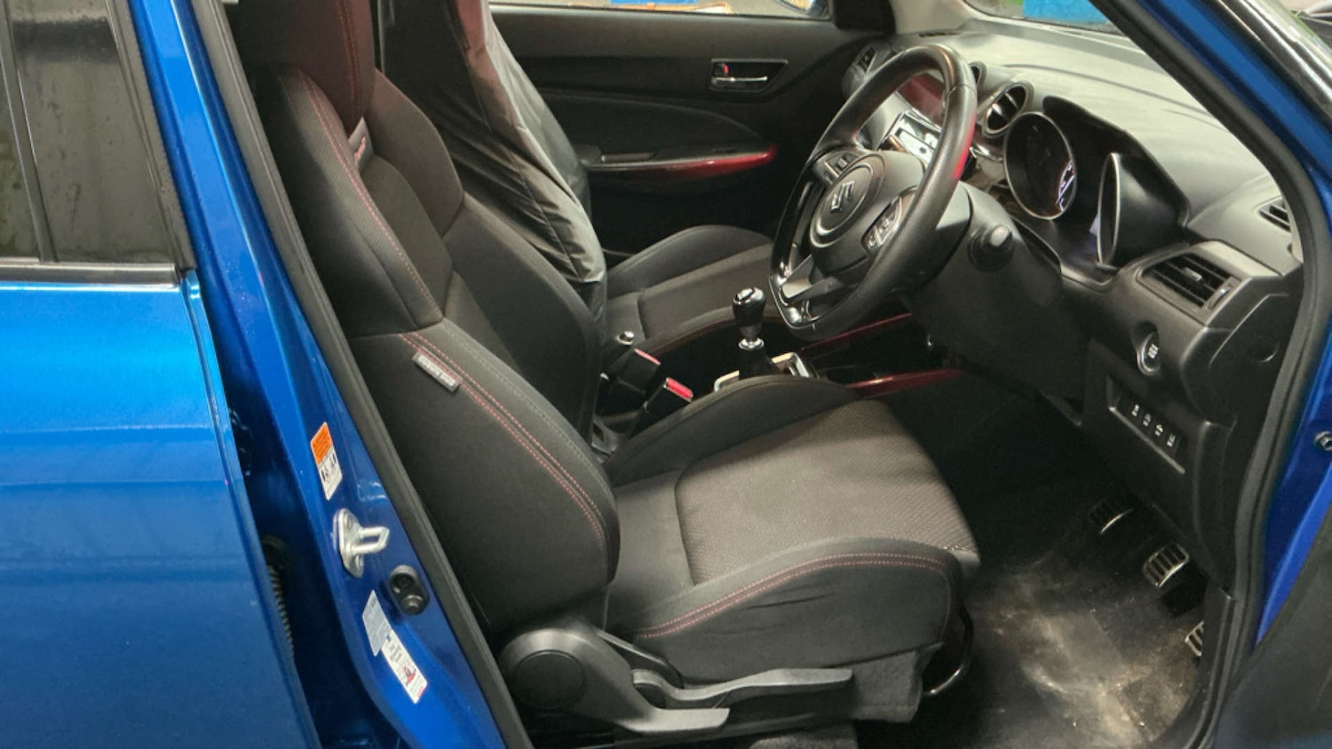 Used Suzuki Swift 2018 for sale - 77636828: Photo 12