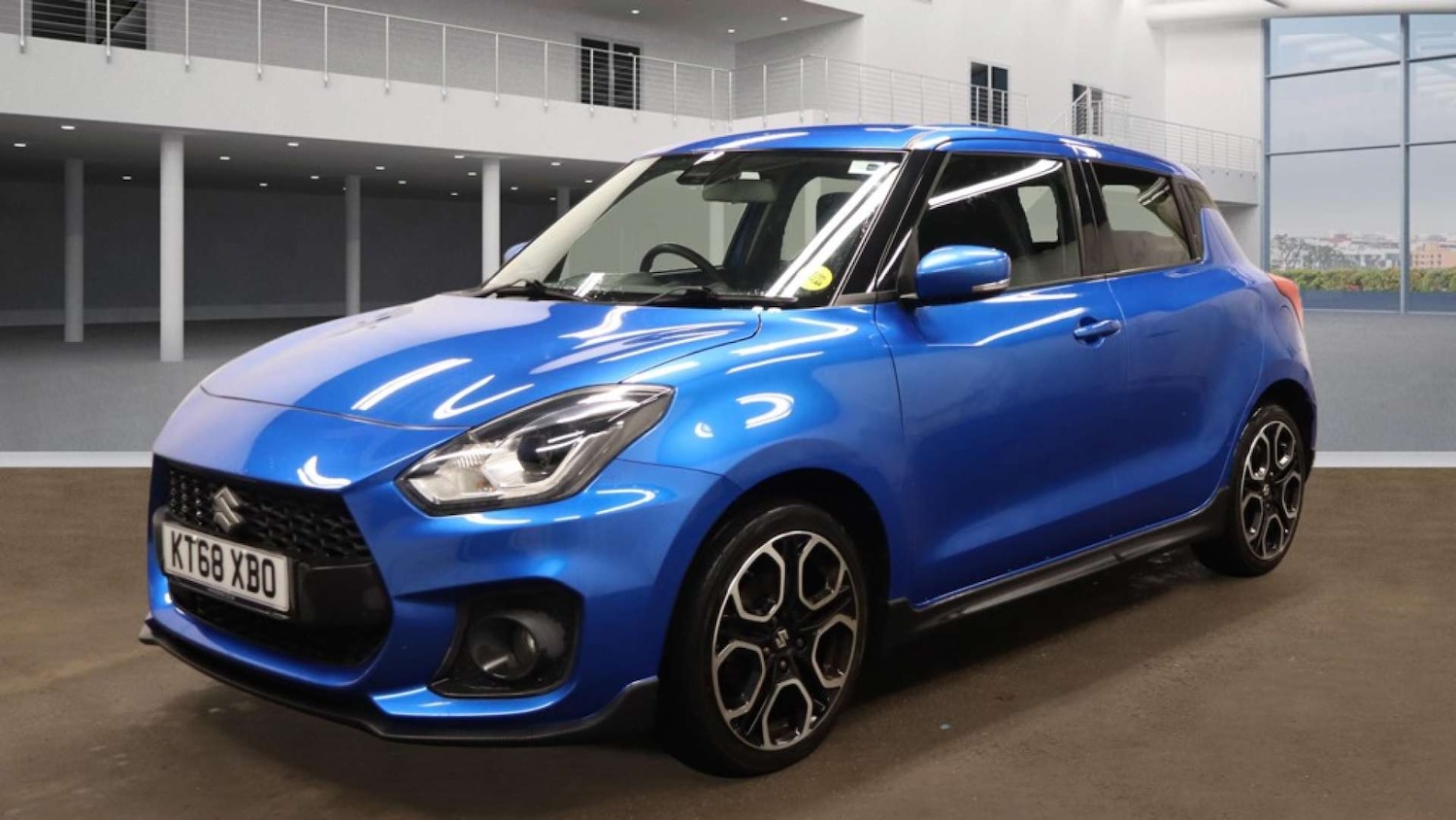 Used Suzuki Swift 2018 for sale - 77636828: Photo 3