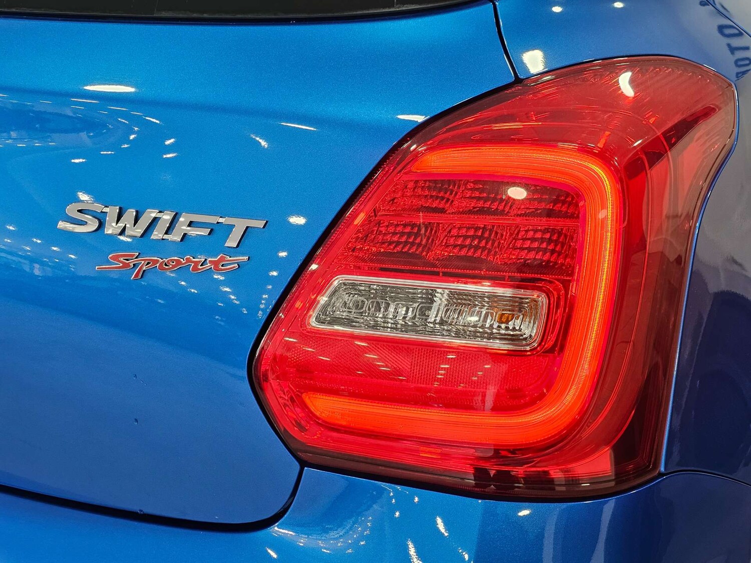 Used Suzuki Swift 2018 for sale - 77636828: Photo 32