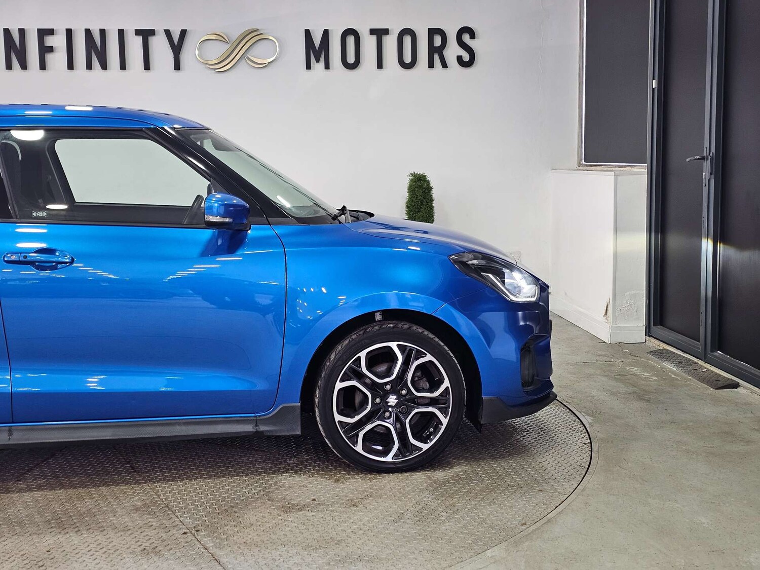 Used Suzuki Swift 2018 for sale - 77636828: Photo 36