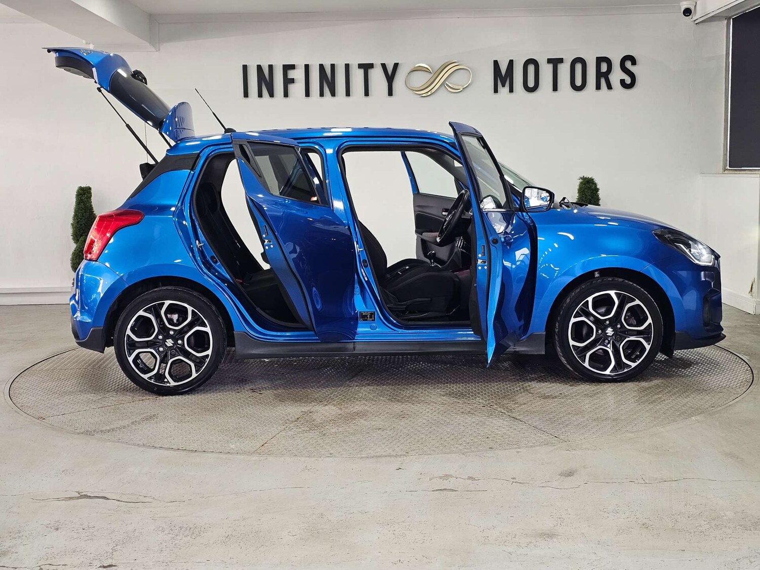 Used Suzuki Swift 2018 for sale - 77636828: Photo 42