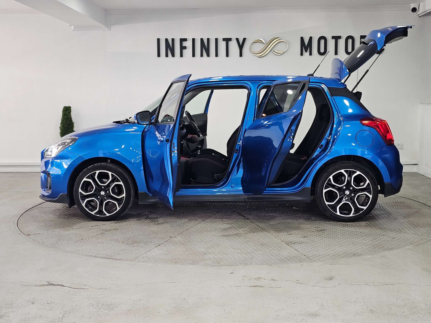 Used Suzuki Swift 2018 for sale - 77636828: Photo 46