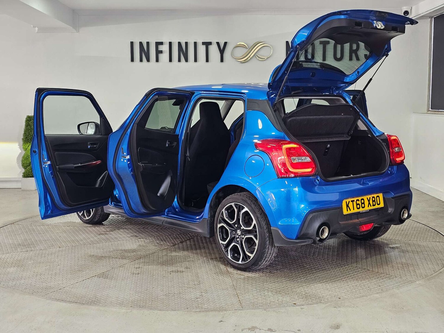 Used Suzuki Swift 2018 for sale - 77636828: Photo 47