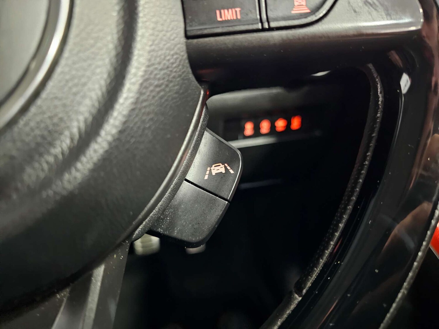 Used Suzuki Swift 2018 for sale - 77636828: Photo 61