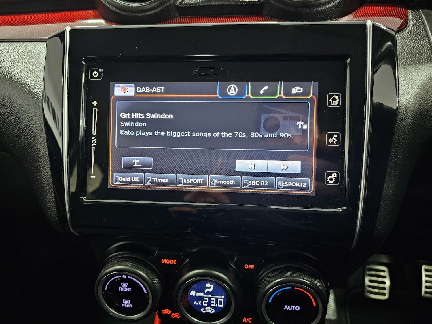 Used Suzuki Swift 2018 for sale - 77636828: Photo 70