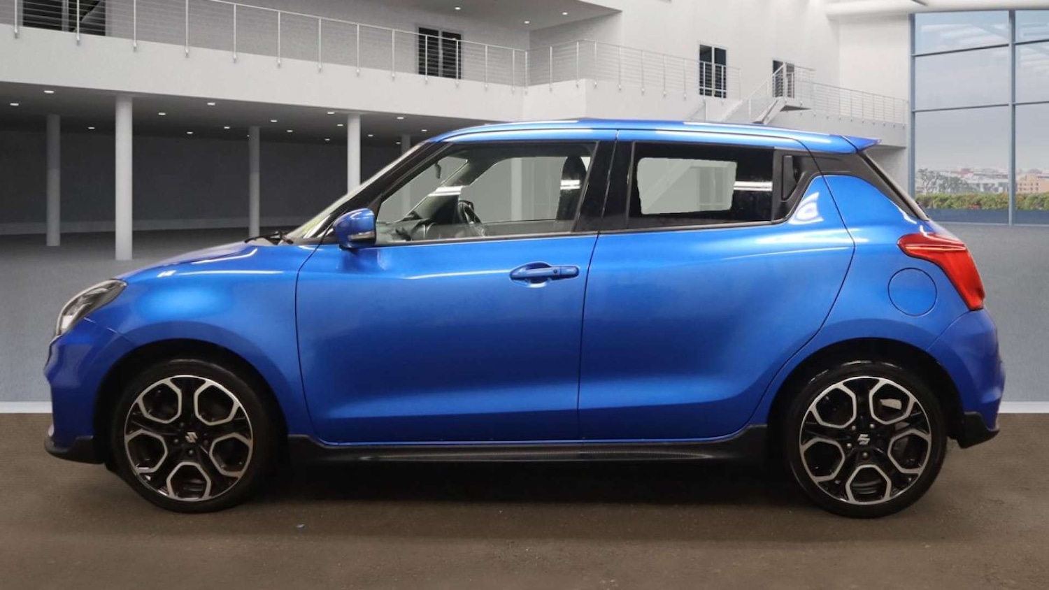 Used Suzuki Swift 2018 for sale - 77636828: Photo 8