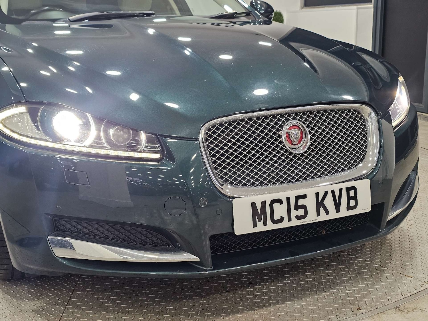 Used Jaguar XF 2015 for sale - 76972313: Photo 17