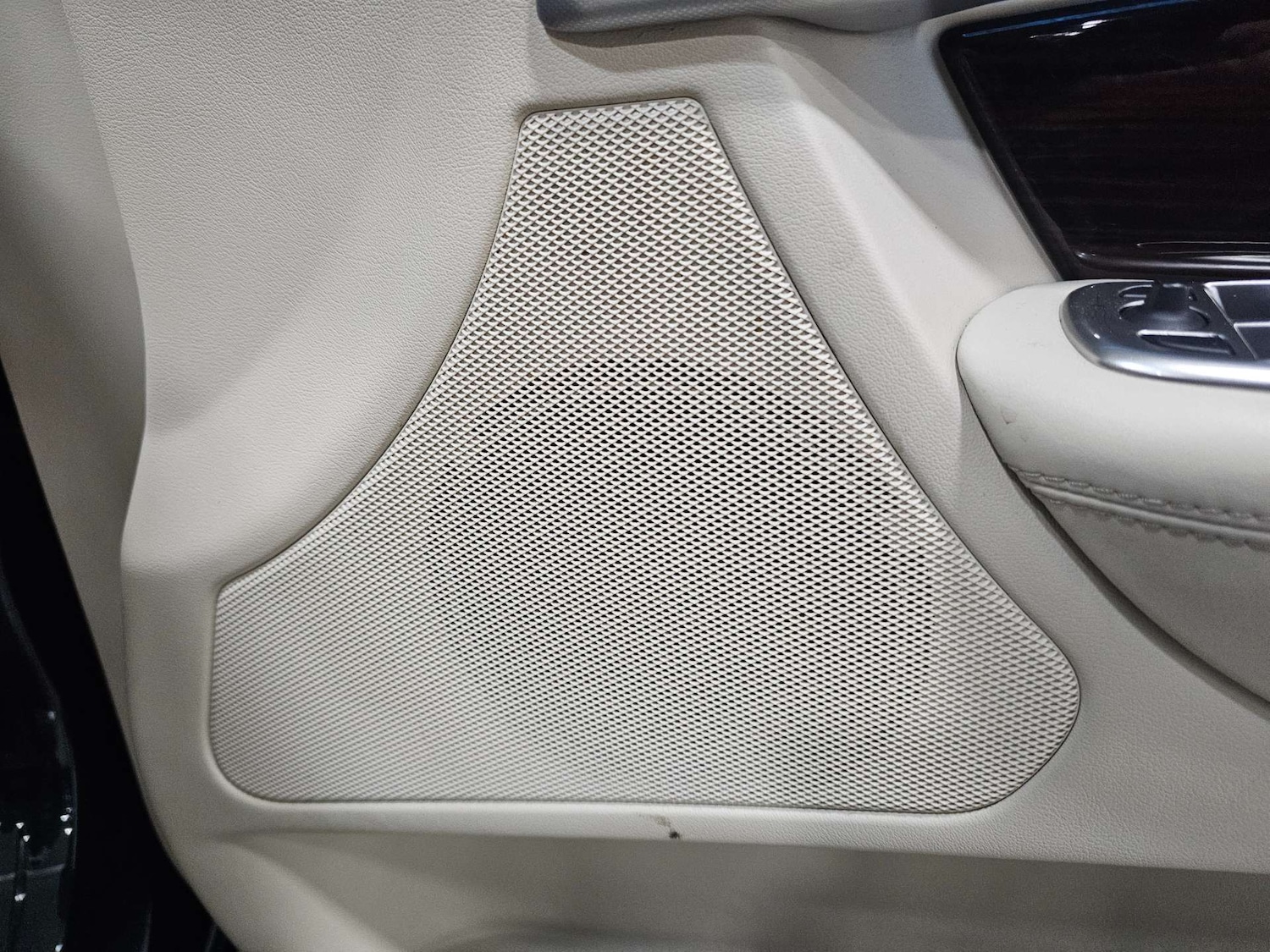 Used Jaguar XF 2015 for sale - 76972313: Photo 76