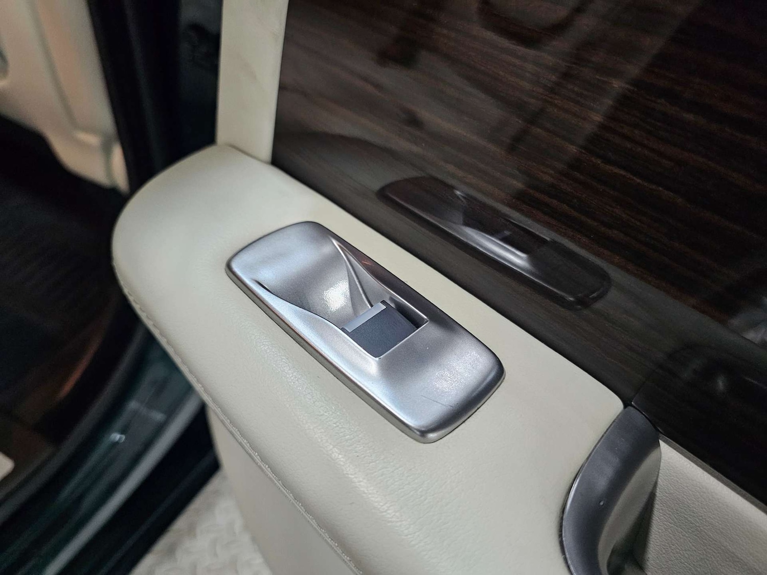 Used Jaguar XF 2015 for sale - 76972313: Photo 81