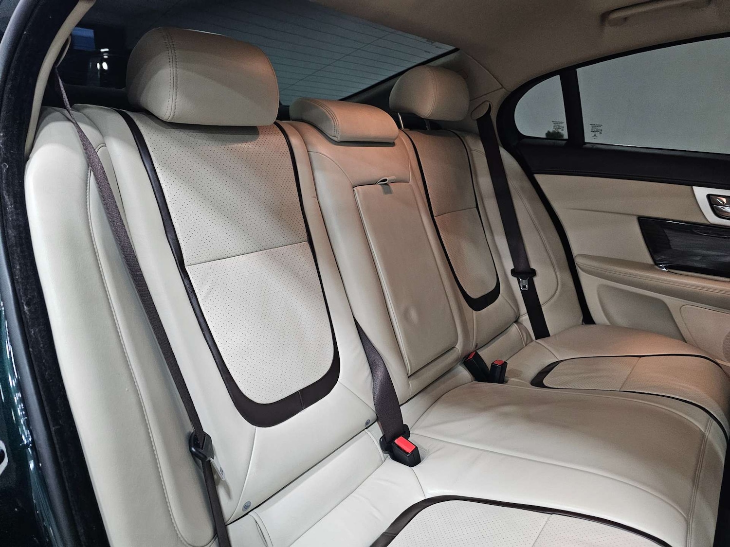 Used Jaguar XF 2015 for sale - 76972313: Photo 84