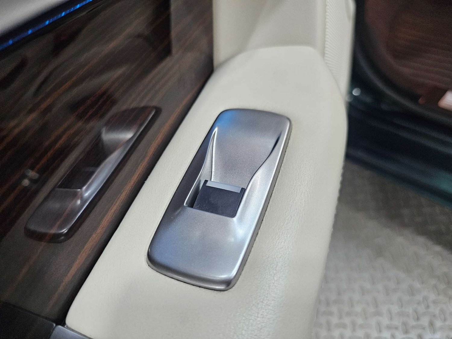 Used Jaguar XF 2015 for sale - 76972313: Photo 89