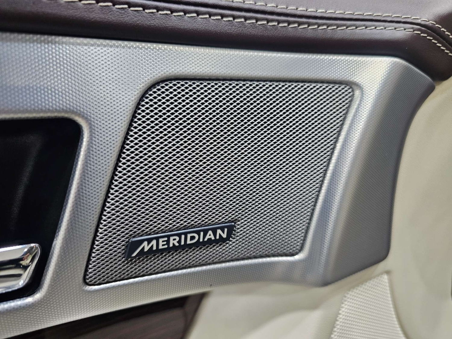 Used Jaguar XF 2015 for sale - 76972313: Photo 90