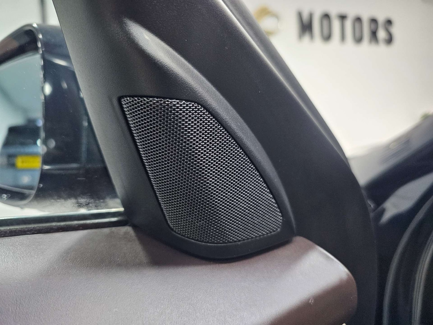 Used Jaguar XF 2015 for sale - 76972313: Photo 91