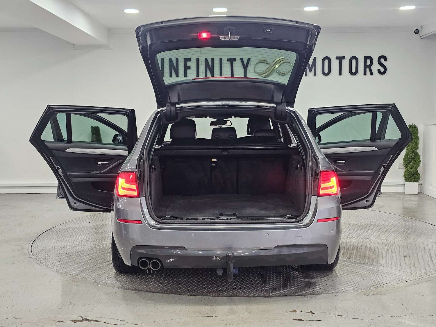 Used BMW 5 Series 2013 for sale - 76972467: Photo 48