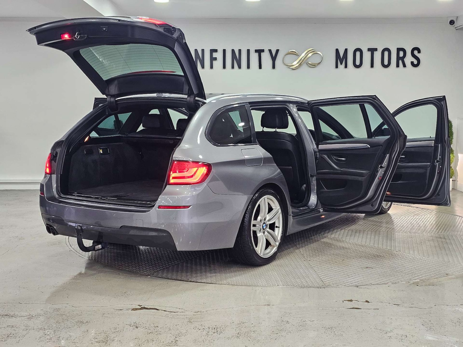 Used BMW 5 Series 2013 for sale - 76972467: Photo 49