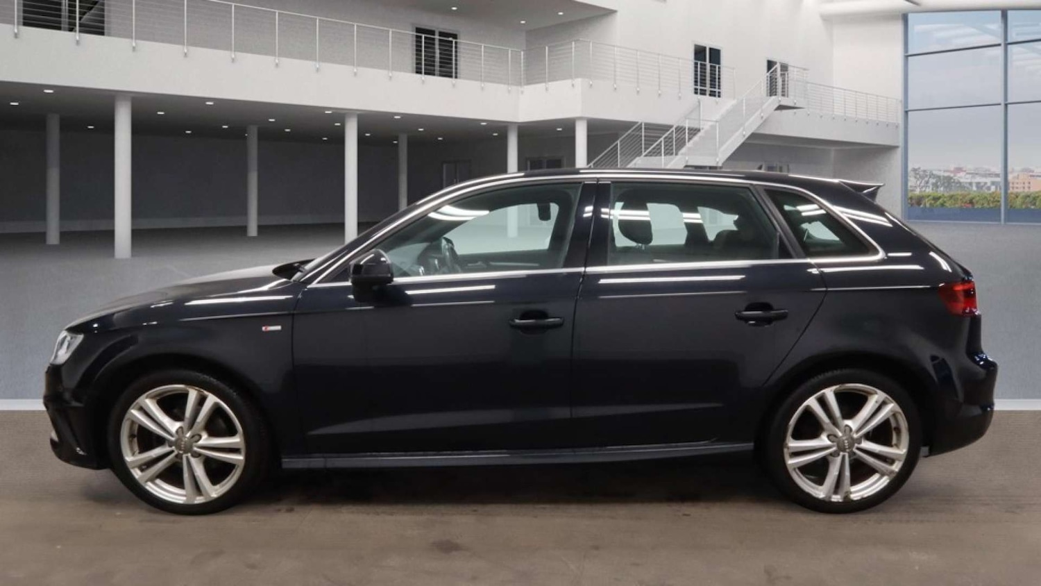 Used Audi A3 2014 for sale - 77601955: Photo 8